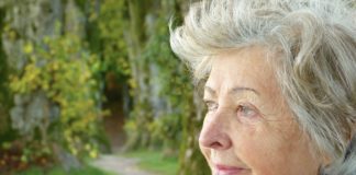 Dealing with Short-Term Memory Loss A woman suffering dementia