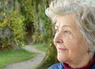 Dealing with Short-Term Memory Loss A woman suffering dementia