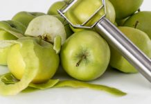 5 Reasons to Eat Apple Peels Some green apples