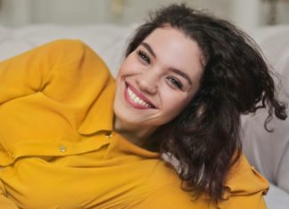 7 Tips for Healthier Teeth a young lady