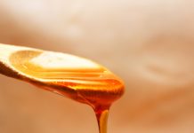 5 Hair Benefits of Honey