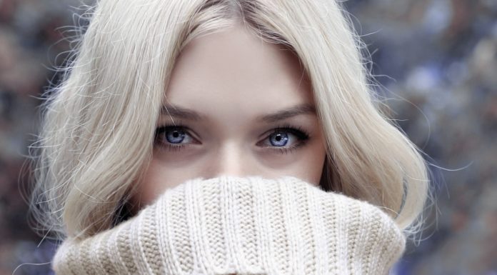 8 Essential Oils for Flu lady with flu