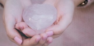 21 Amazing Benefits of Camphor crystal