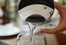 Benefits and Side Effects of Water Fasting drinking water