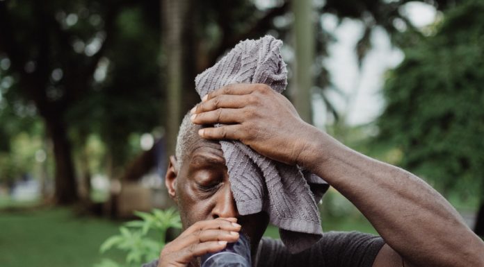 Drinking Cold Water: Benefits & Side Effects water