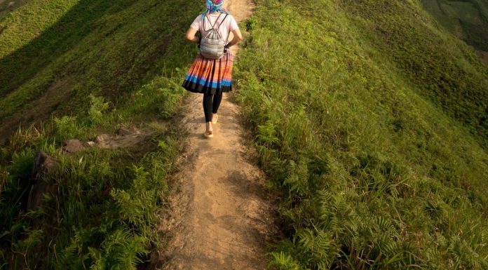8 Benefits of Walking Meditation meditative walking