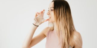 6 Tips For Lowering Uric Acid Naturally water