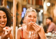 13 Healthy Snacks for Pregnant Women eating out