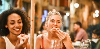 13 Healthy Snacks for Pregnant Women eating out