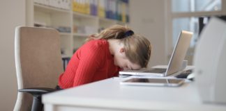 12 Causes of Your Lethargic Feeling insufficient sleep