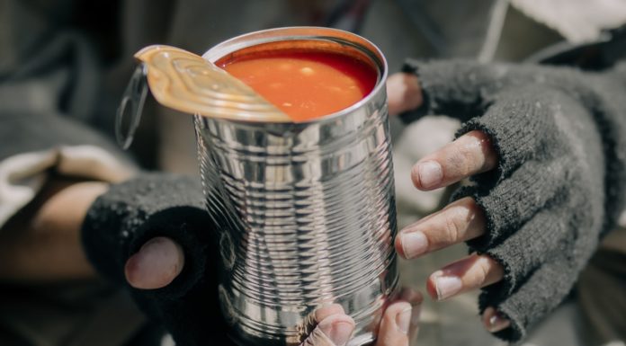 9 Common Food Additives; Pros and Cons? tinned food