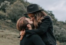 7 Things to Know Before Having Sex couple