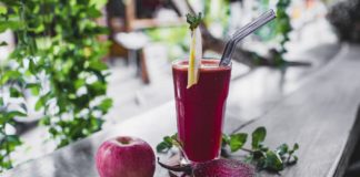 Should Pregnant Women Drink Apple Juice? fruit juice