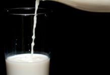 Health Risks of Calcium Deficiency milk