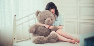 What you Should Know About Teenage Pregnancy sad