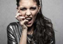 Dealing with Hair-Pulling Disorder Trichotillomania