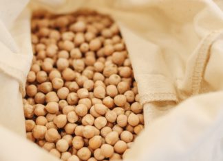 11 Health Benefits of Soybeans soybeans