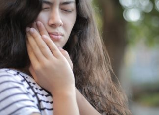 How to Manage a Toothache at Mid-Night How to Manage a Toothache at Mid-Night