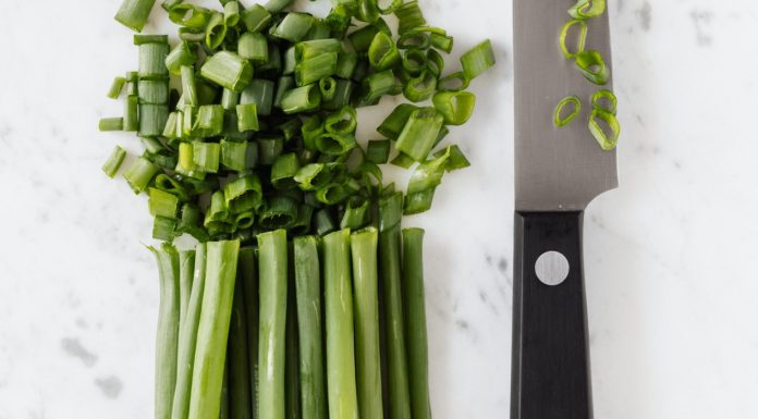 Excellent Health Benefits of Green Onions Excellent Health Benefits of Green Onions