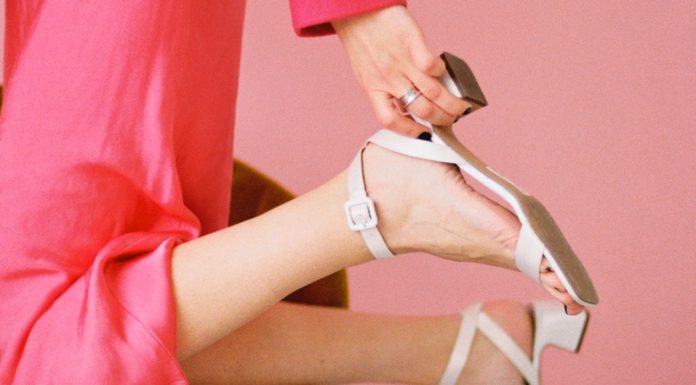 Natural Home Remedies for Cracked Heels Essential Oils for Treating Cracked Heels
