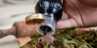 9 Health Benefits of Balsamic Vinegar 9 Health Benefits of Balsamic Vinegar